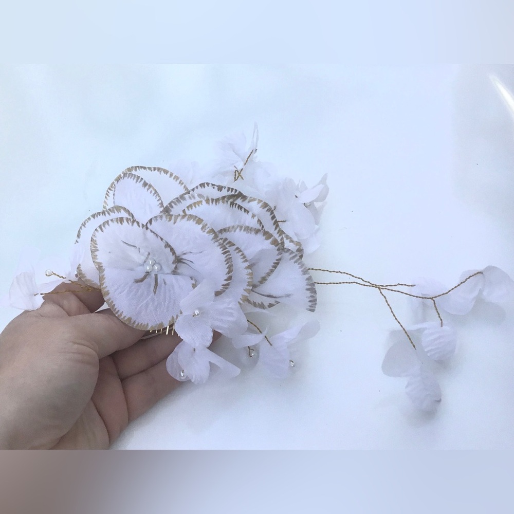 Handmade flowers and petals fancy decorative hair comb pin wedding accessory